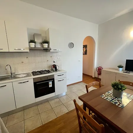 Scandicci Apartment 스칸디치