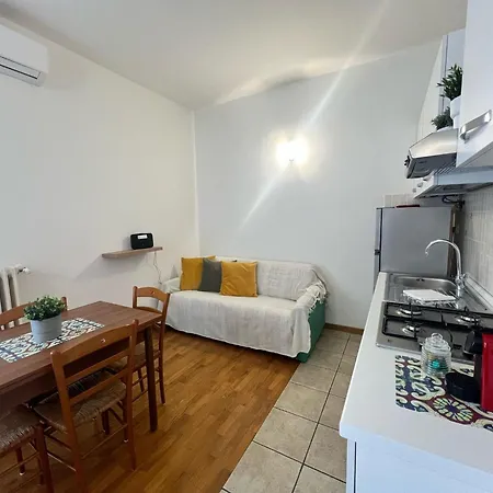 Scandicci Apartment * 스칸디치